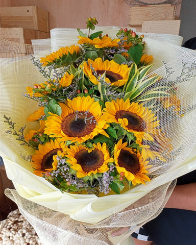 12 stems Sunflower Bouquet BO – 42